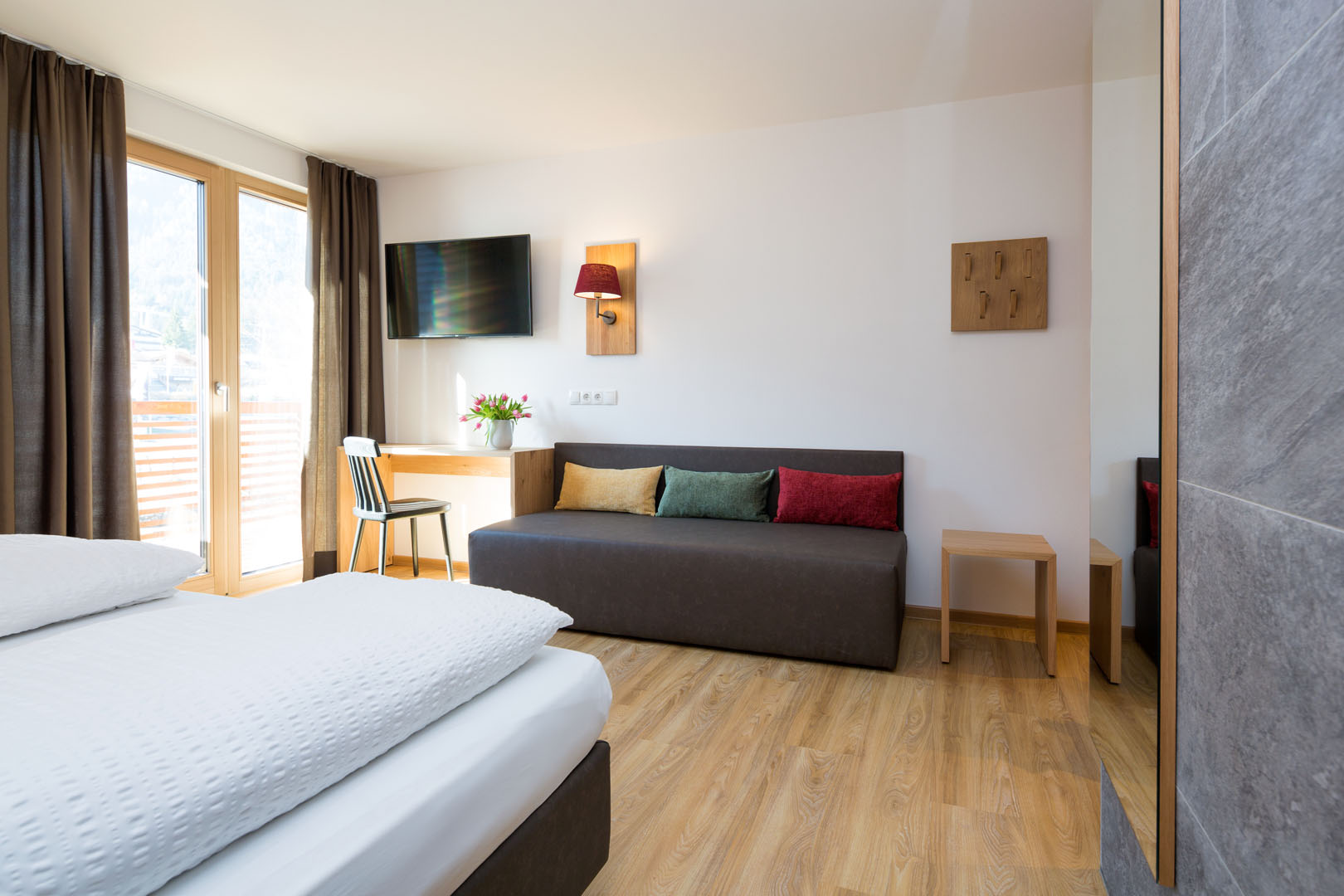 Zimmer mit Sitzbereich